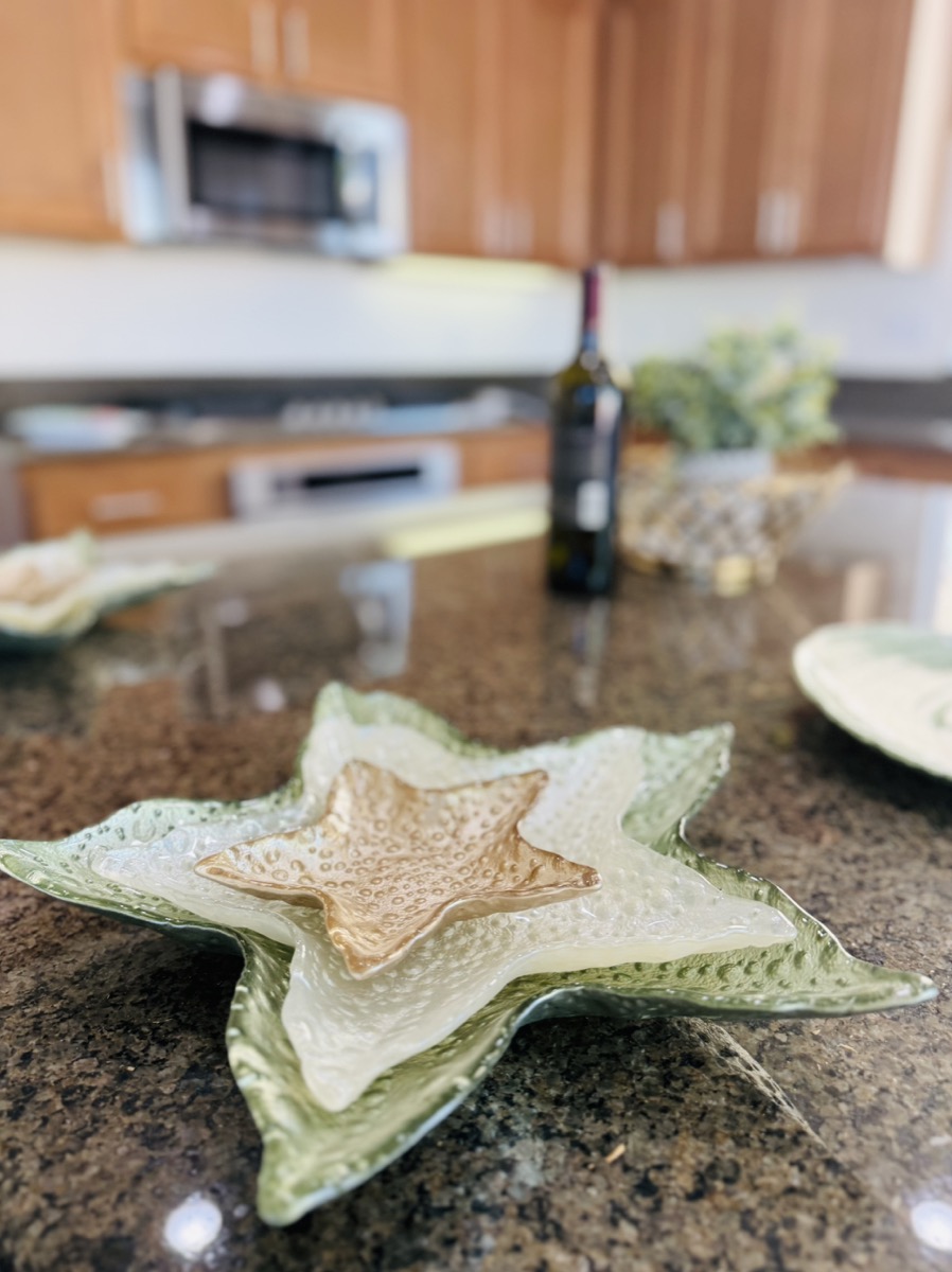 Kitchen staging